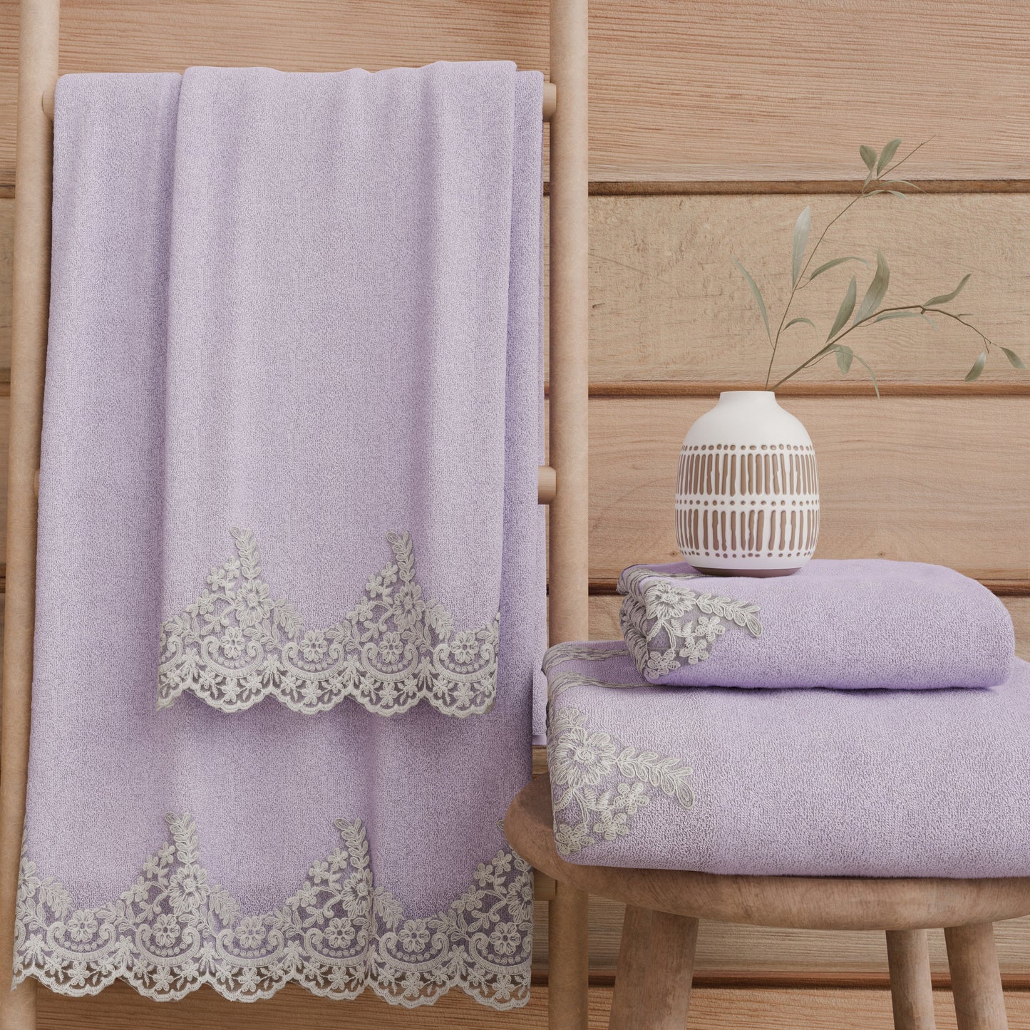 Asciugamani Bagno in Spugna in Pizzo Chantilly Lilla