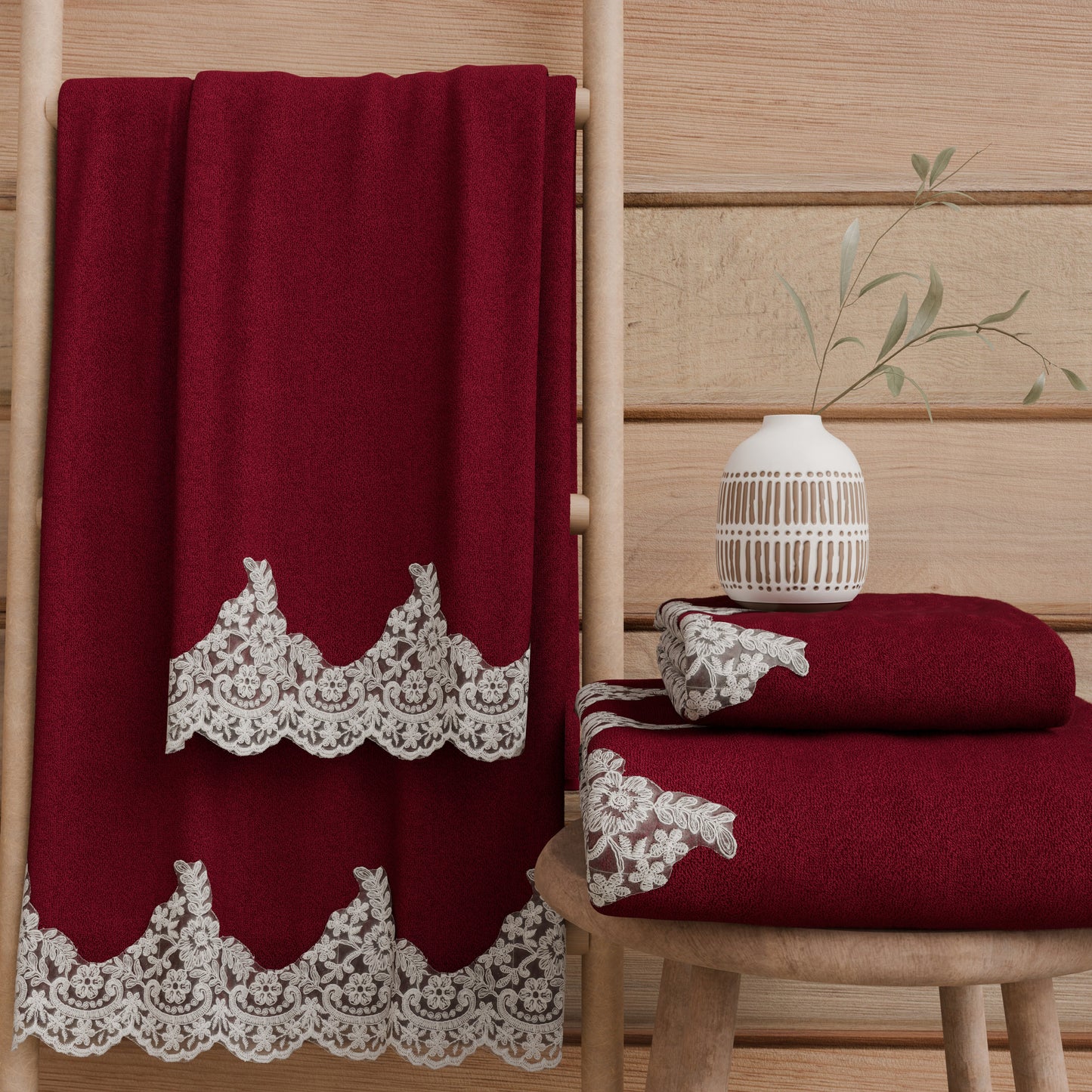 Asciugamani Bagno in Spugna in Pizzo Chantilly Bordeaux